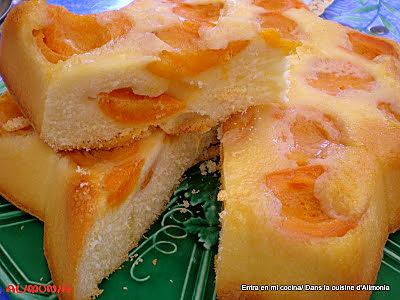 recette GATEAU ABRICOTS-AMANDES