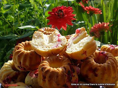 recette PETITS GATEAUX AUX GROSEILLES