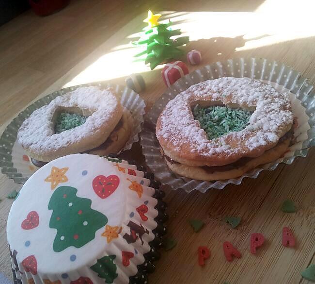 recette Mes premiers *sapin* sablés de noel avec Maman