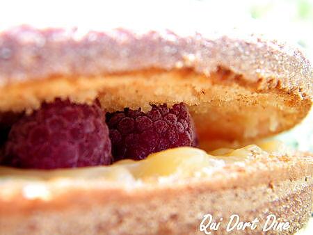 recette Ooo Gateau au yaourt , lemon curd au basilic & framboises ooO