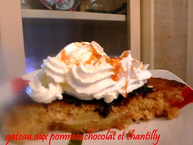 recette gateau aux pommes,chocolat et chantilly