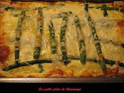 recette Tarte feuilletée aux asperges et fromage