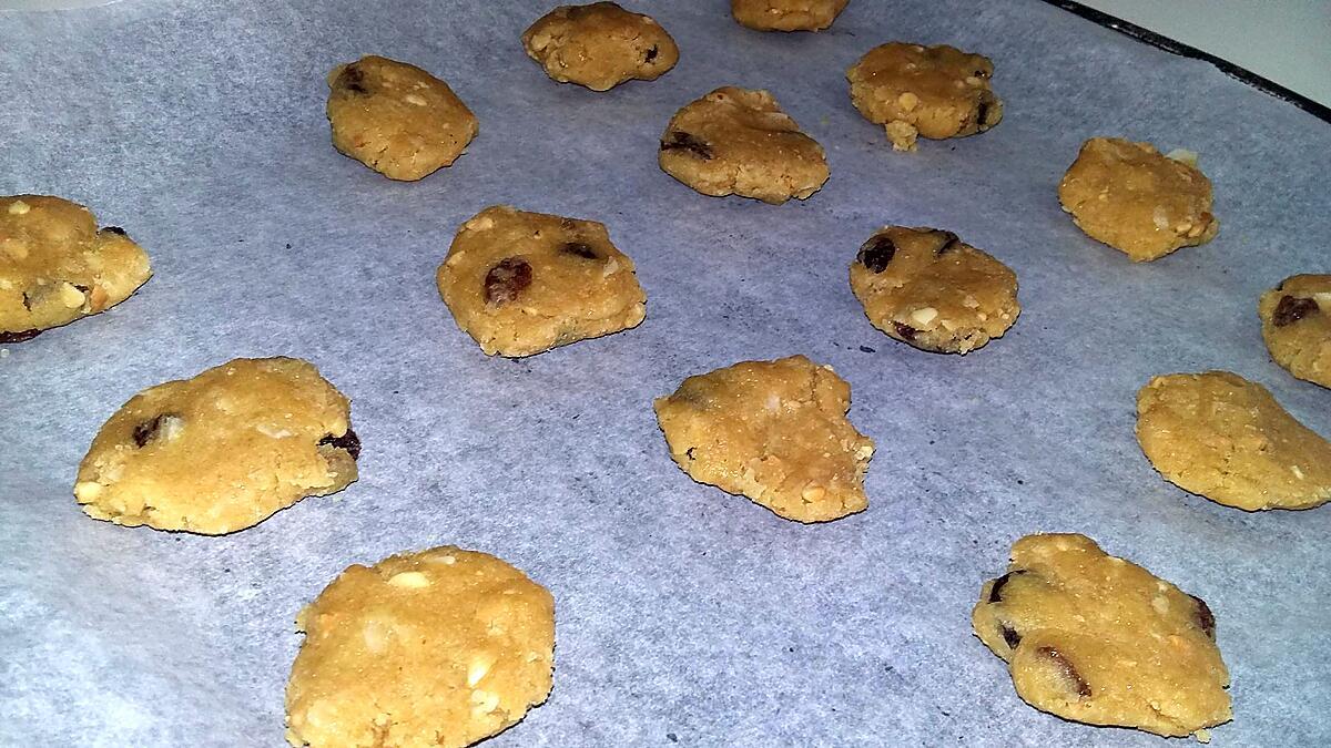 recette Cookies beurre de cacahuète raisin sec noix de coco