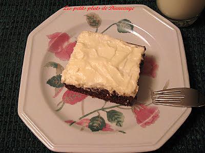recette Gâteau au chocolat sans oeufs ni lait glaçage à la vanille