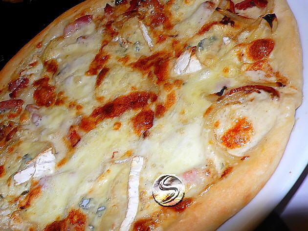 recette Pizza aux 4 fromages