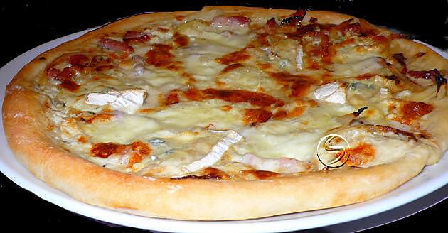 recette Pizza aux 4 fromages