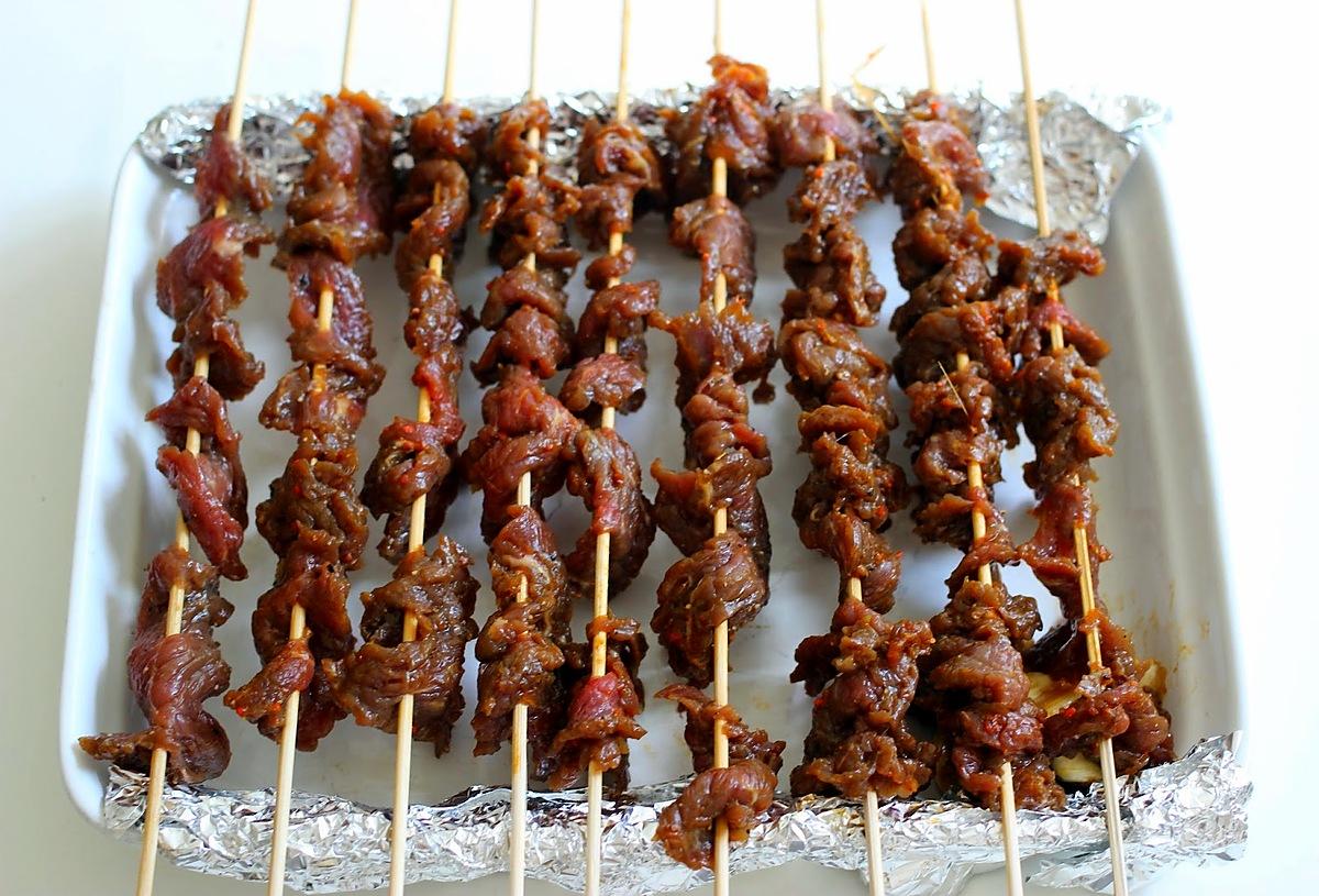 recette brochettes de boeuf grillé au Satay