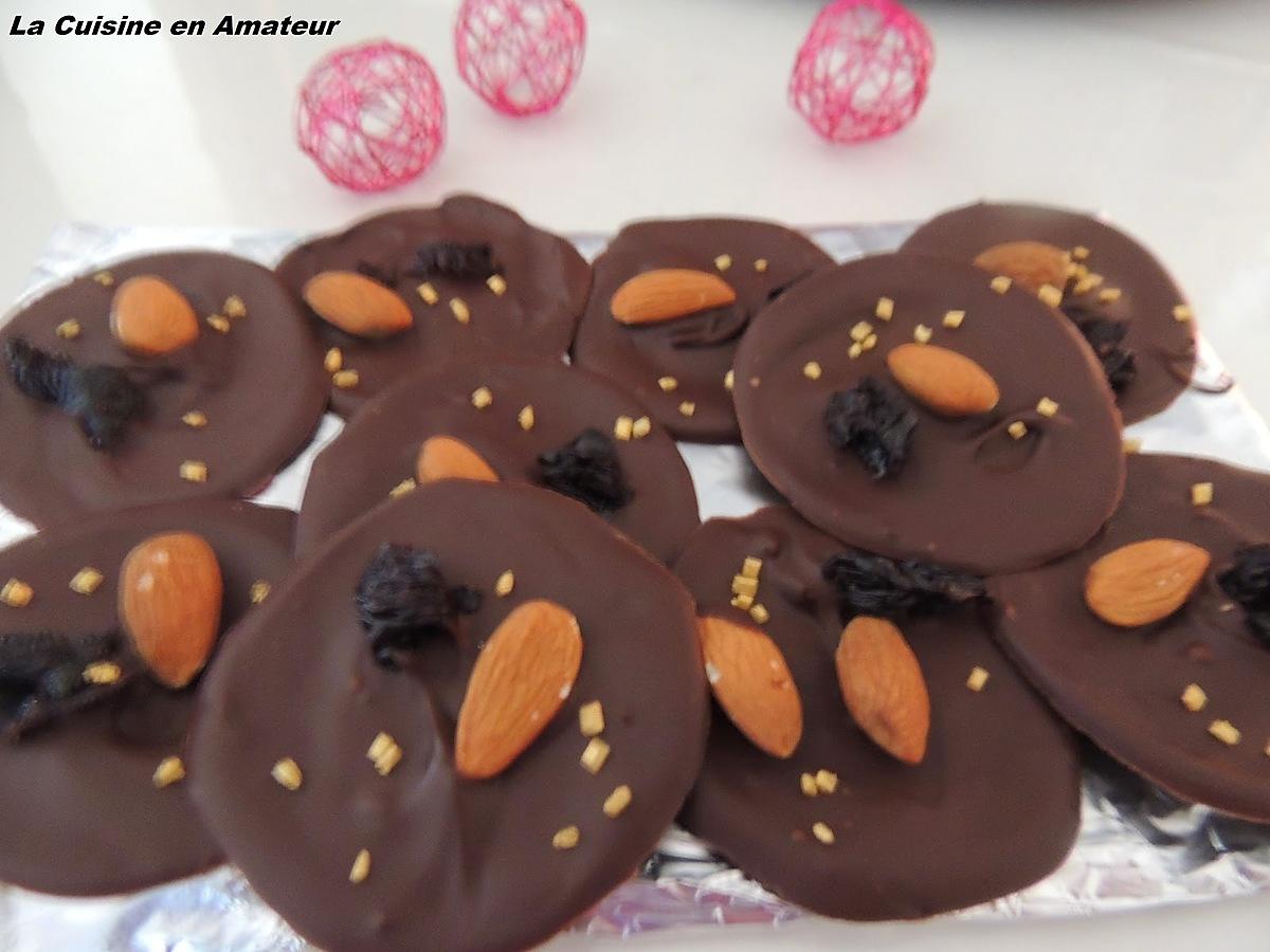 recette Les mendiants chocolat blanc et chocolat noir