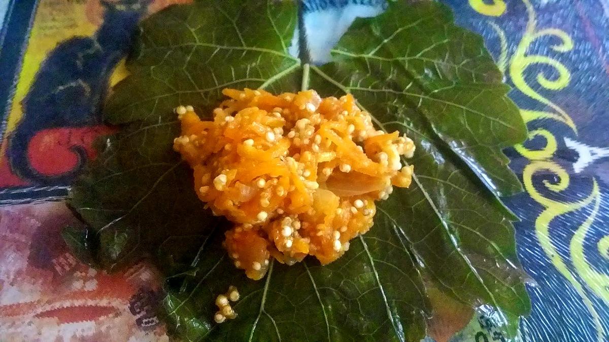 recette Feuilles de vignes farcies au quinoa - Sarmale