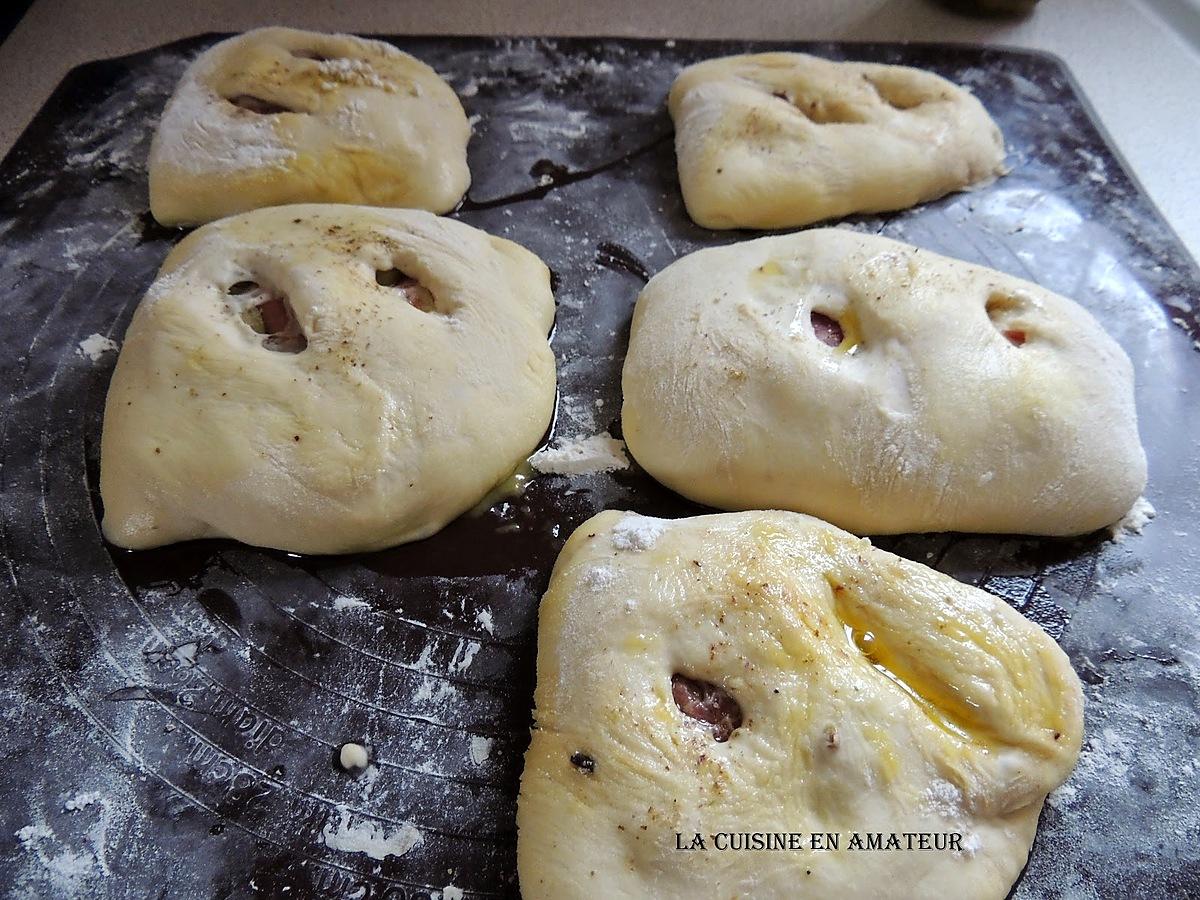 recette Fougasse individuelle olives et jambon de Pays