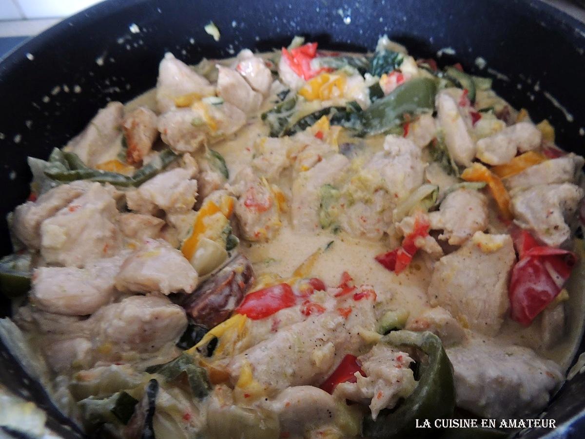 recette Emincé de poulet, chorizo aux 3 poivrons et courgettes