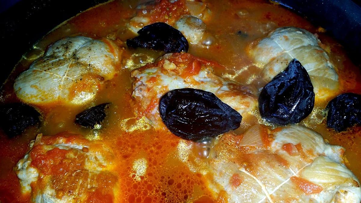 recette Paupiettes de veau à la sauce tomates et aux pruneaux