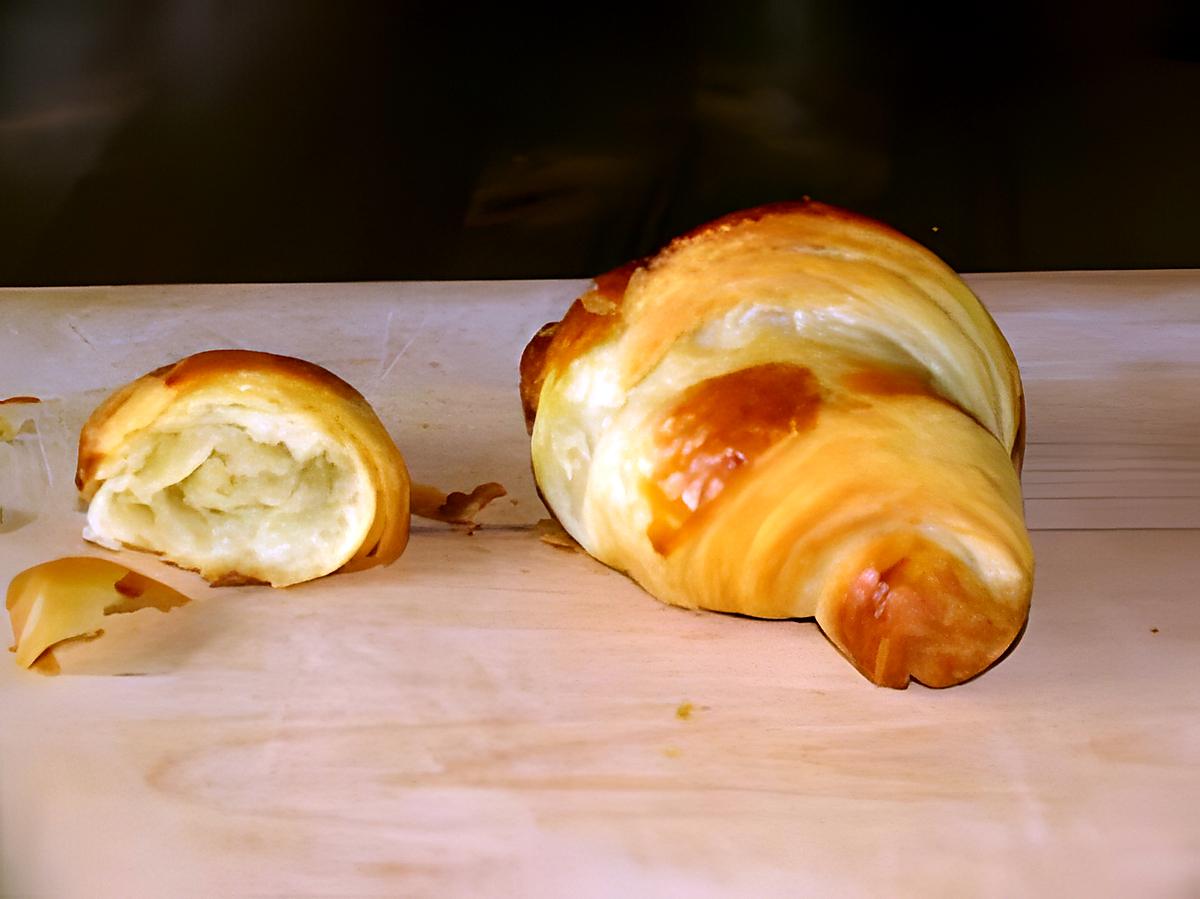 recette CROISSANTS AU BEURRE