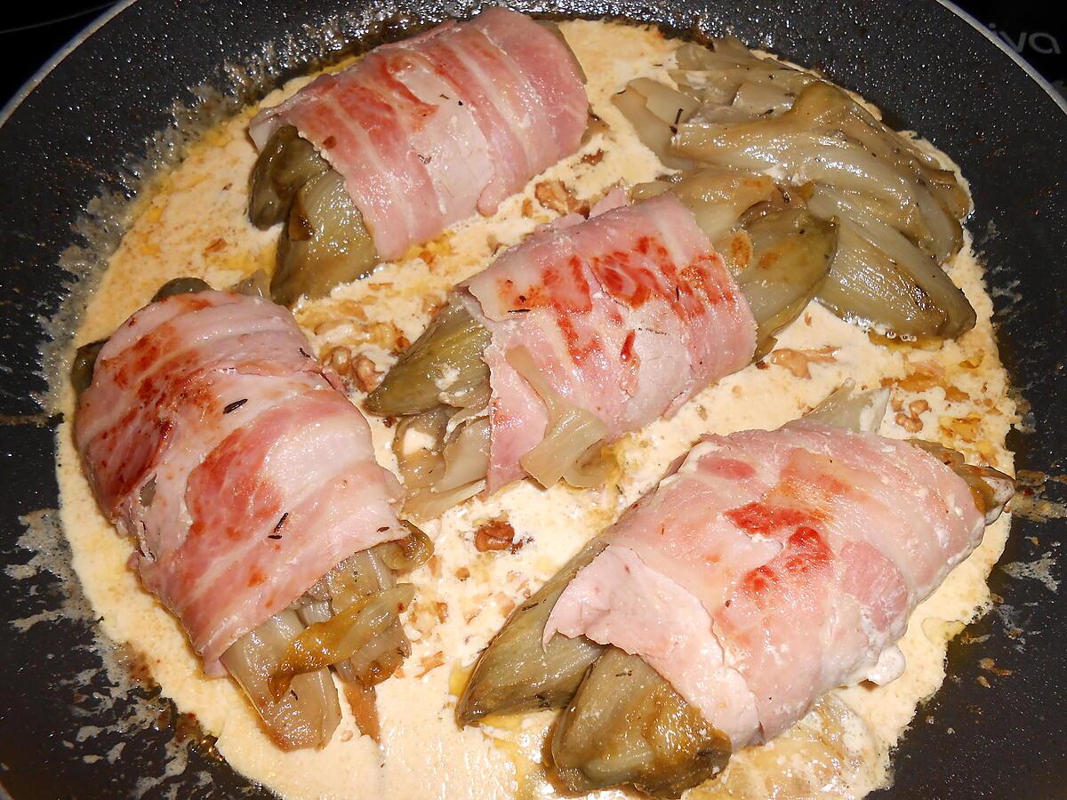 recette ENDIVES BRAISEES AU JAMBON ET LARD SAUCE MASCARPONE GORGONZOLA ET NOIX