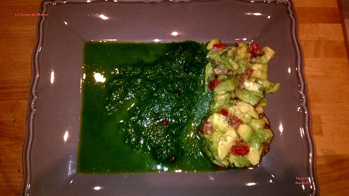 recette Saumon sauce verte salade d'avocat