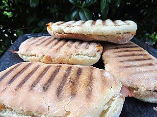 recette Panini jambon, tomates et fromages