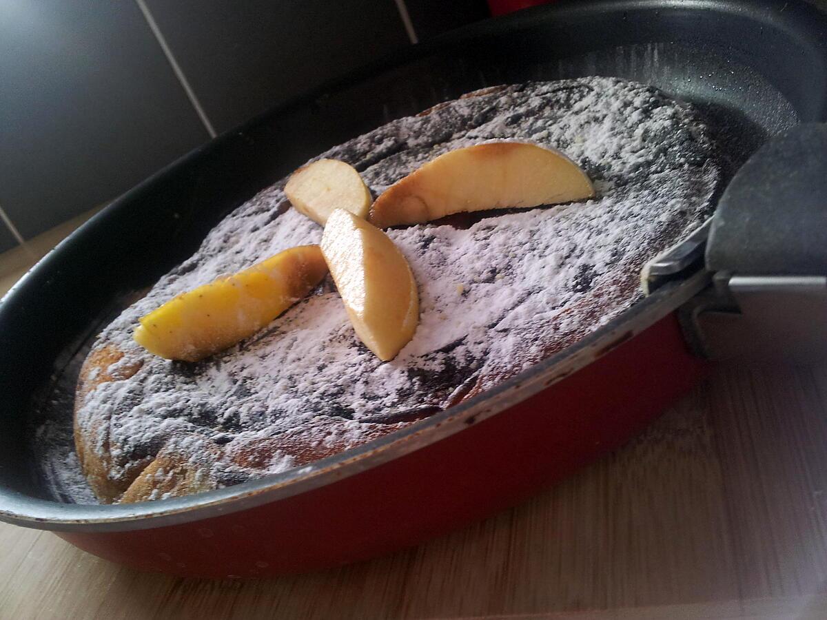 recette Gâteau aux pommes *cuit dans une poêle*parfumée au rhum