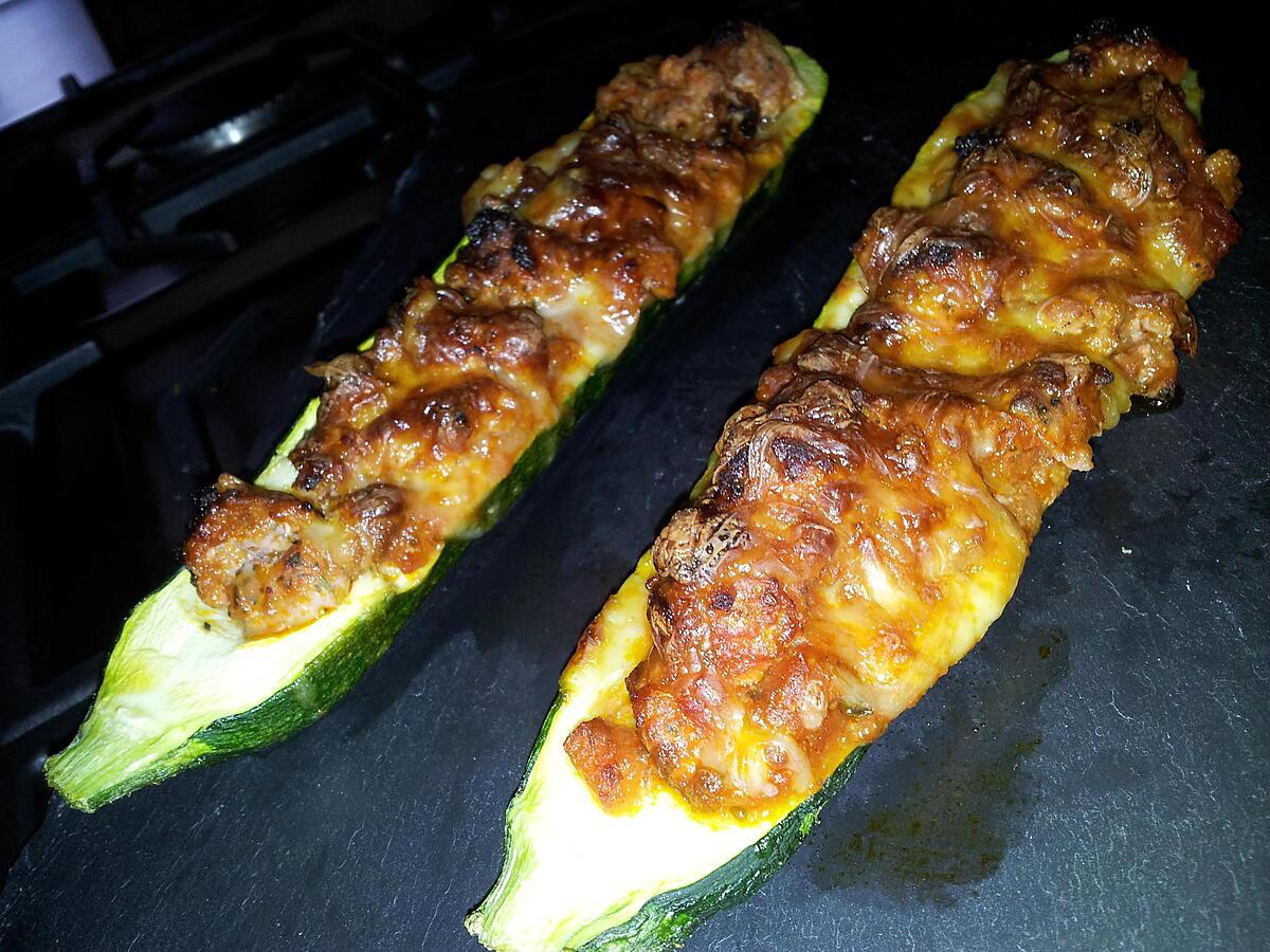 recette Courgettes farcie à la bolognaise