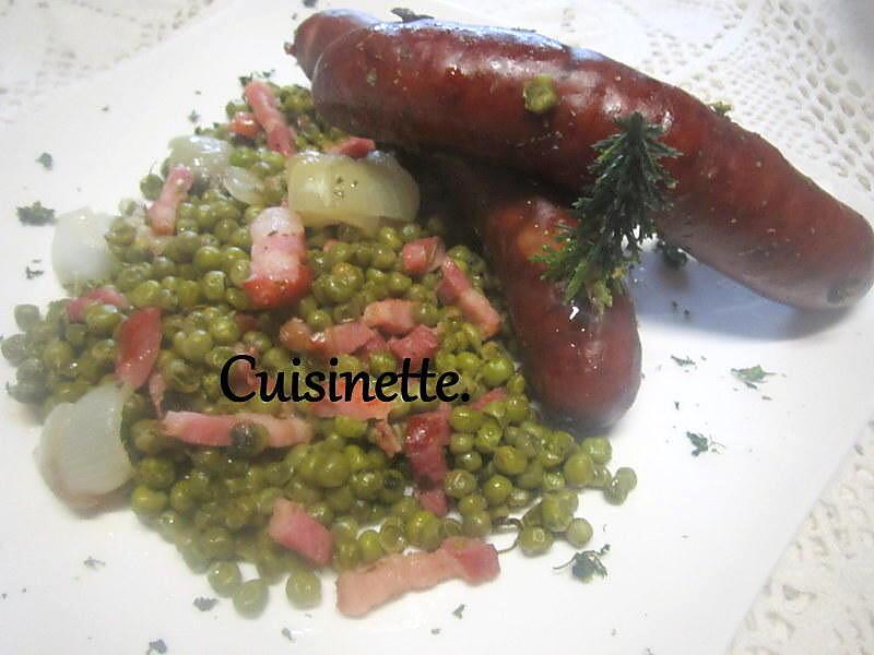 recette Saucisses fumées aux petite pois.