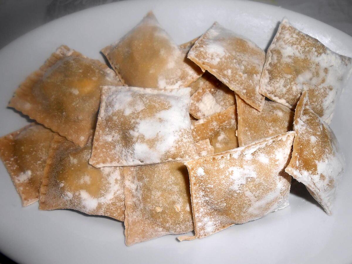 recette GROS RAVIOLI BLETTES SAUVAGES ET BROCCIU