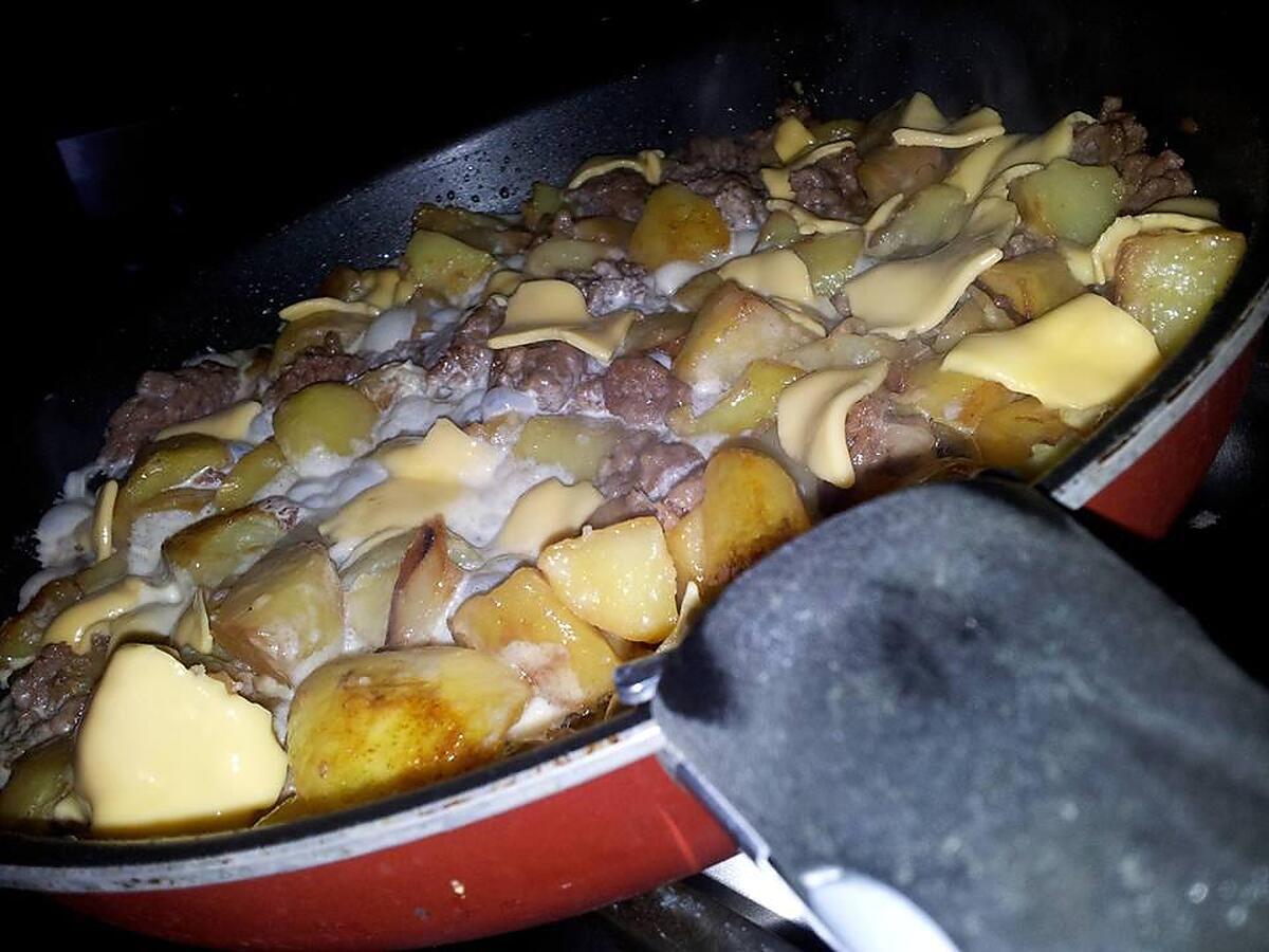 recette Poêlée de pommes de terre au boeuf et cheddar