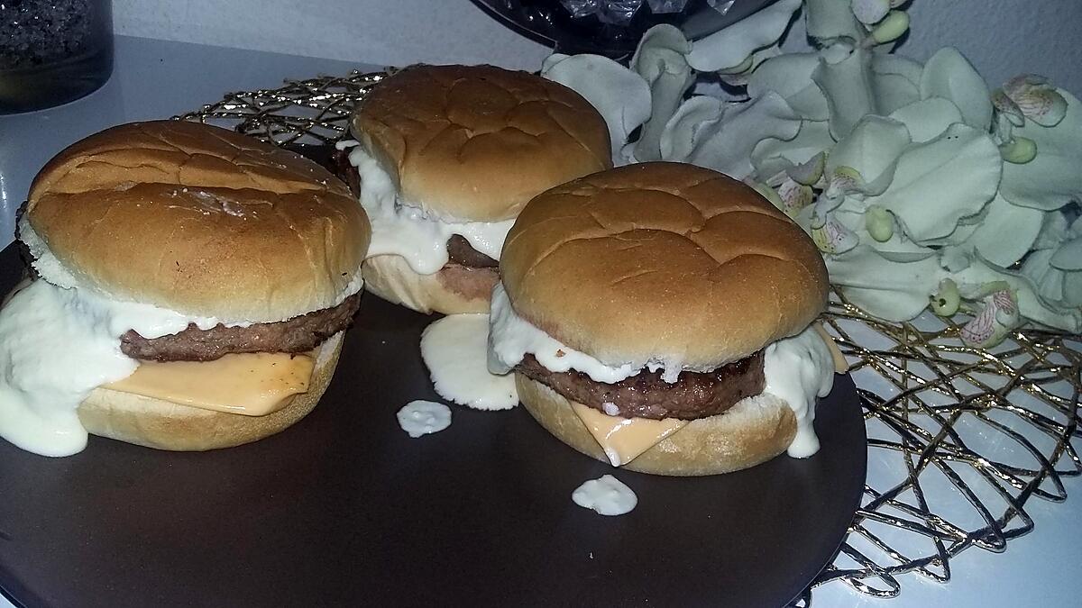 recette Hamburger a la sauce au babybel