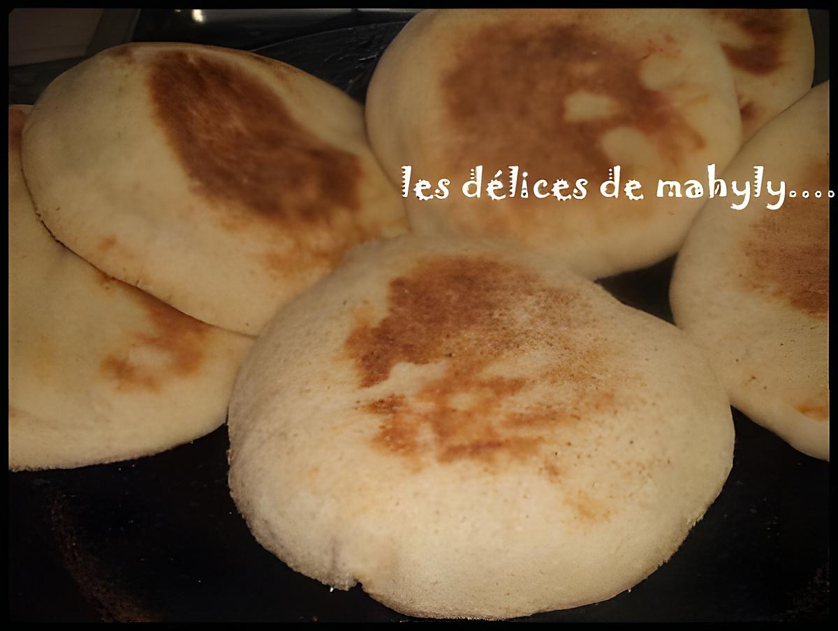 recette batbout (pain sur la poele)