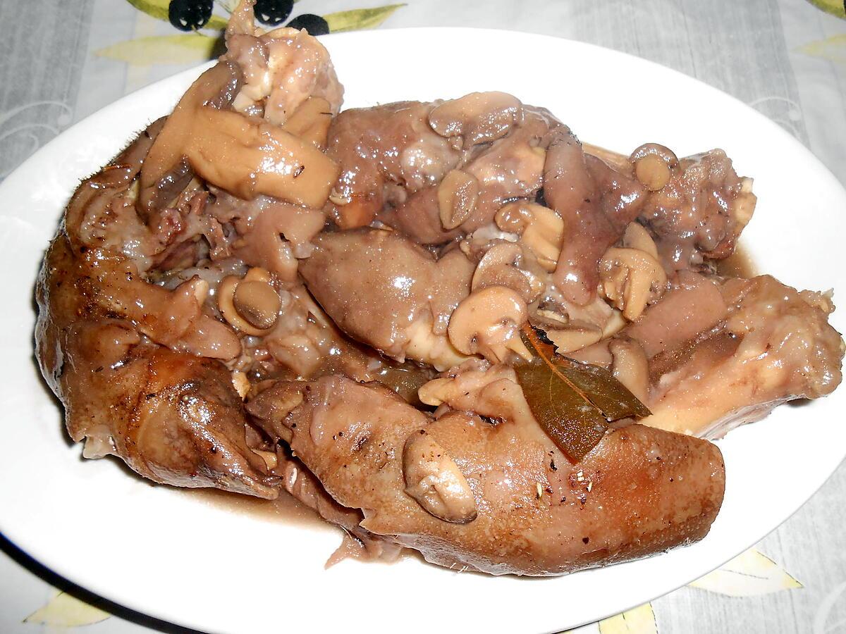 recette CIVET DE PIEDS DE PORC