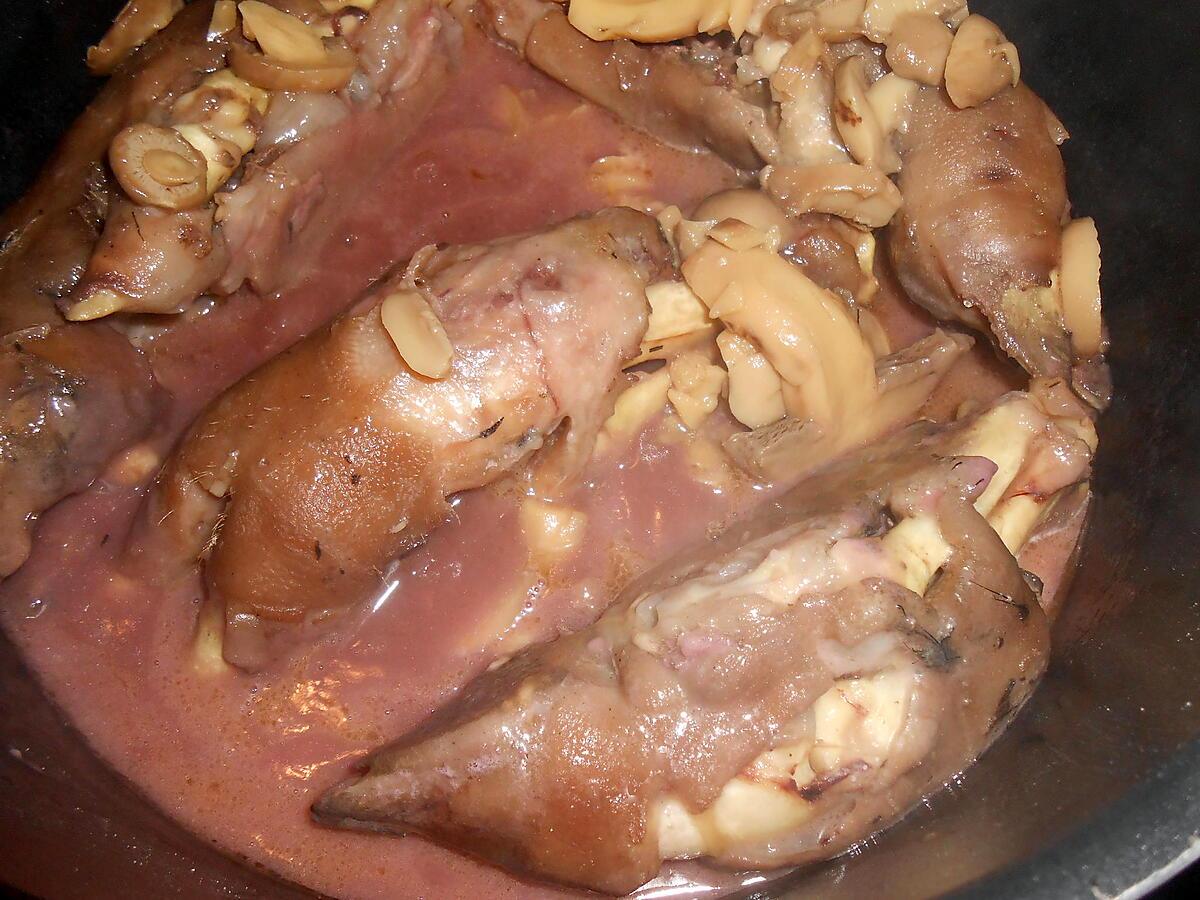 recette CIVET DE PIEDS DE PORC