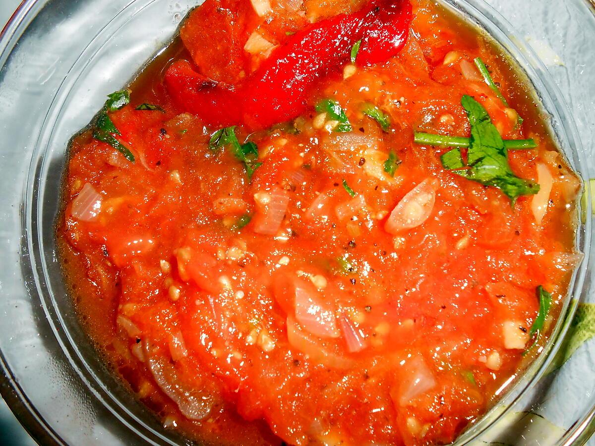 recette COTES DE PORC TOMATES FRAICHES ET POIVRONS GRILLES