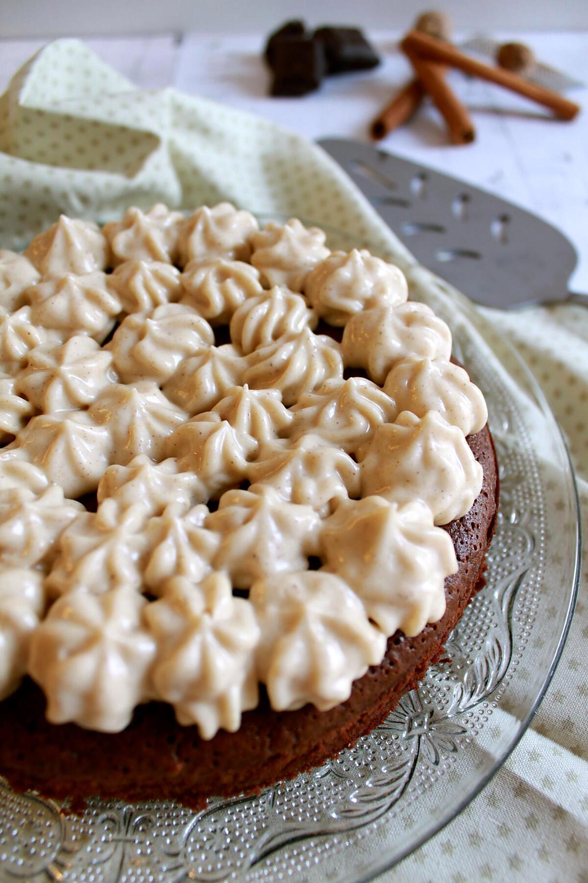 recette Gâteau fondant au chocolat et glaçage aux épices chai