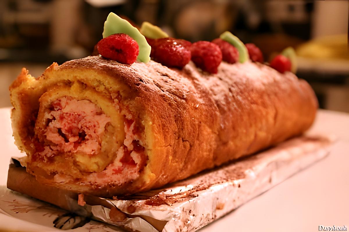 recette BÛCHE DE NOËL AUX FRAMBOISES