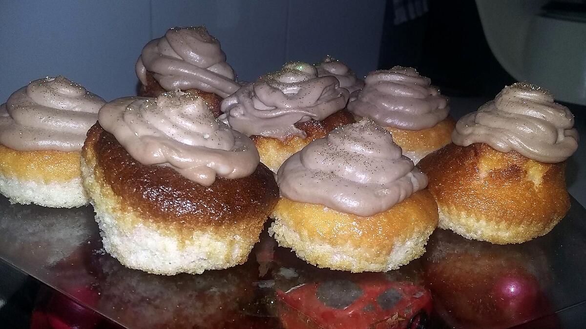recette Cupcakes Cars au yaourt cœur kinder glaçage Nutella
