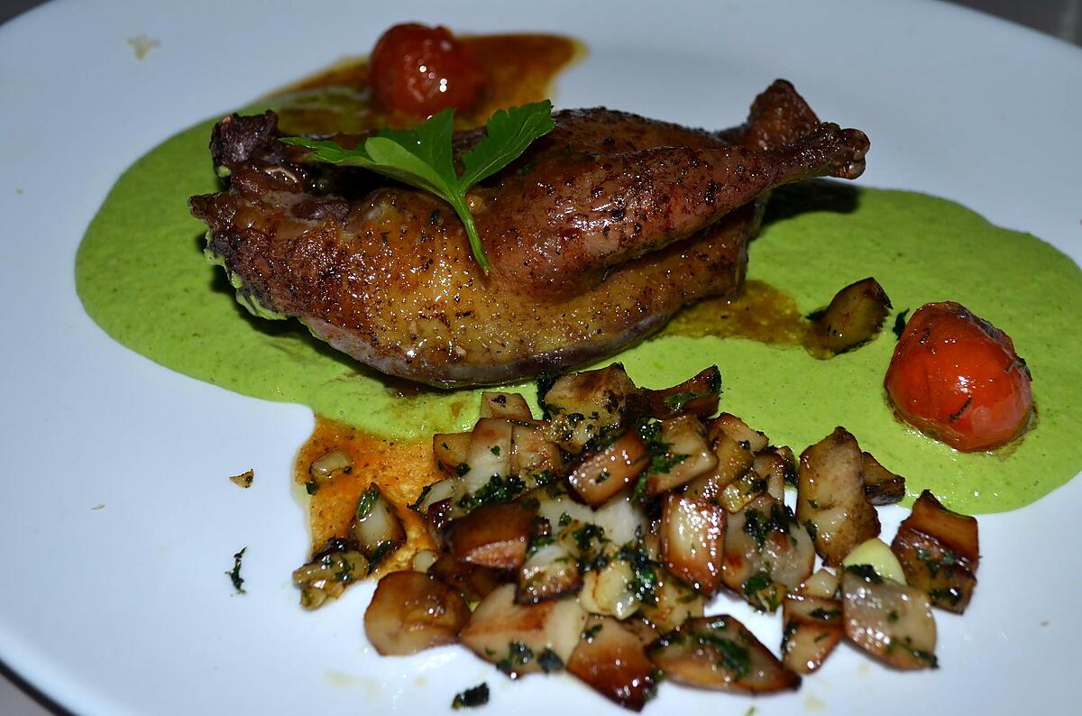 recette PIGEONNEAU ROTI SUR CREME DE PETITS POIS ET PERSILLADE DE CEPES