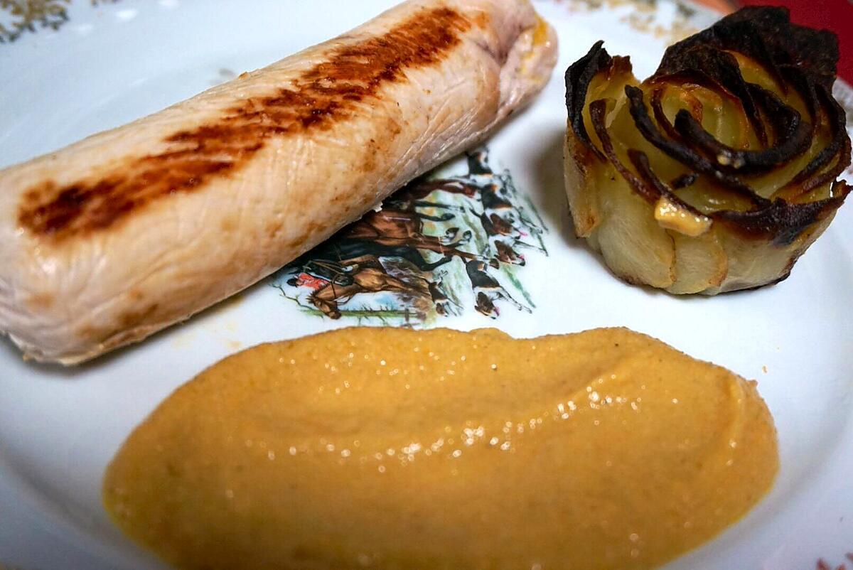 recette Ballottine de dinde au foie gras, pommes Granny Smith et sel de Camargue à la truffe/rose de p-d-t sel de truffe