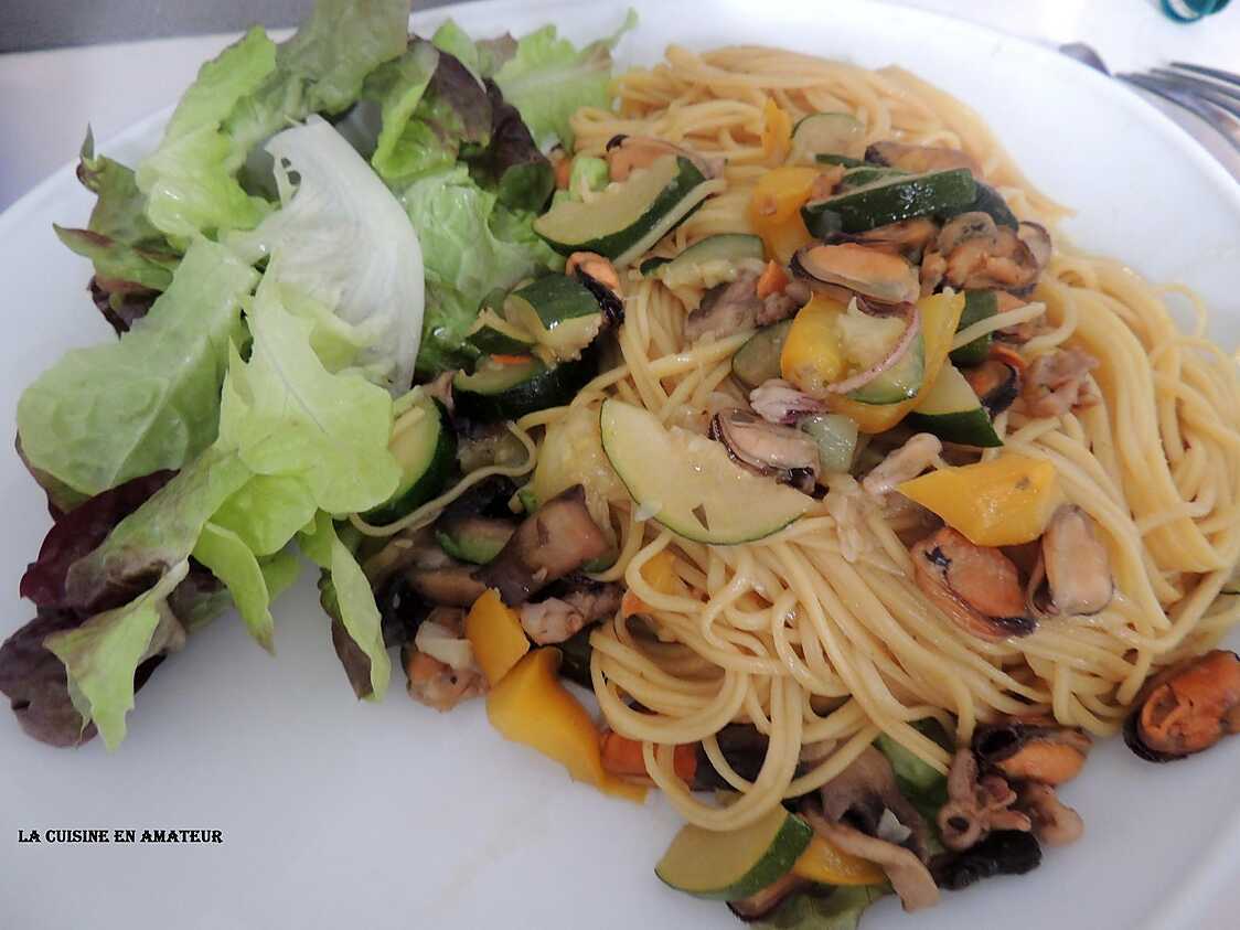 Recette de Légumes et mélange de fruits de mer au wok