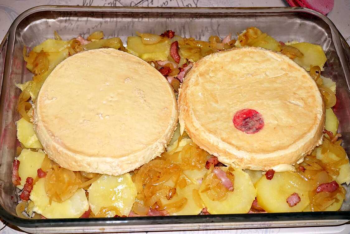 Tartiflette Sans Cuire Les Pommes De Terre Avant Recette de TARTIFLETTE par Les Délices de Sandstyle