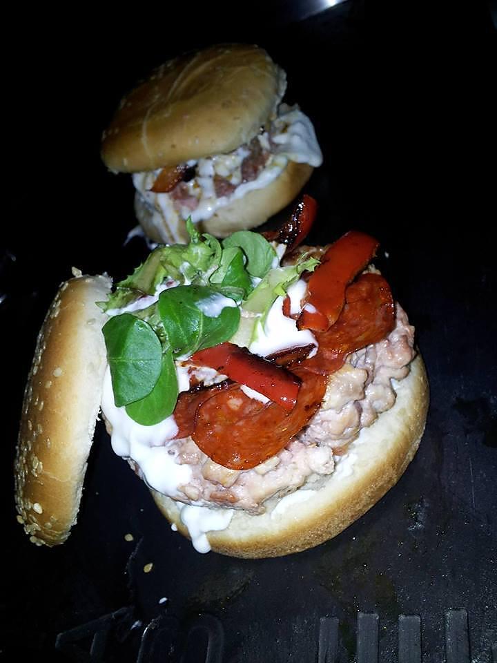 recette Burger au poulet poivrons et chorizo