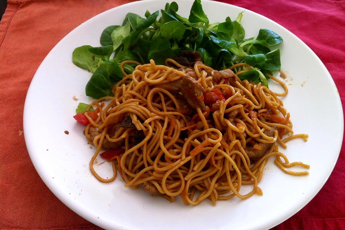 recette wok porc légumes et nouilles chinoises