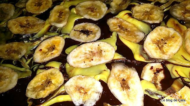 recette Banana candy bark / Friandises au chocolat et à la banane