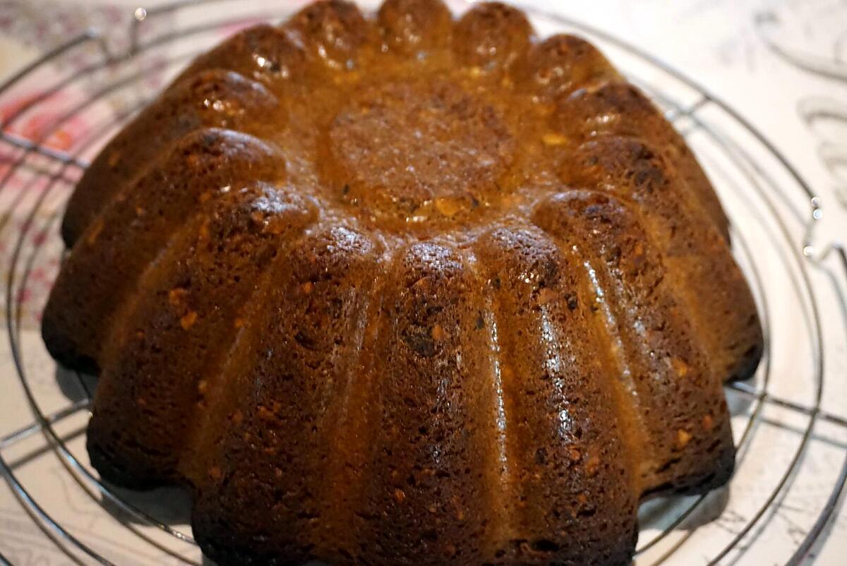 recette GÂTEAU À LA PRALINOISE ET AUX NOISETTES