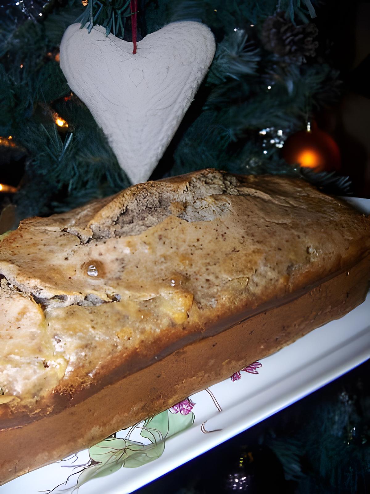 recette Cake roquefort, noix et raisins blonds secs