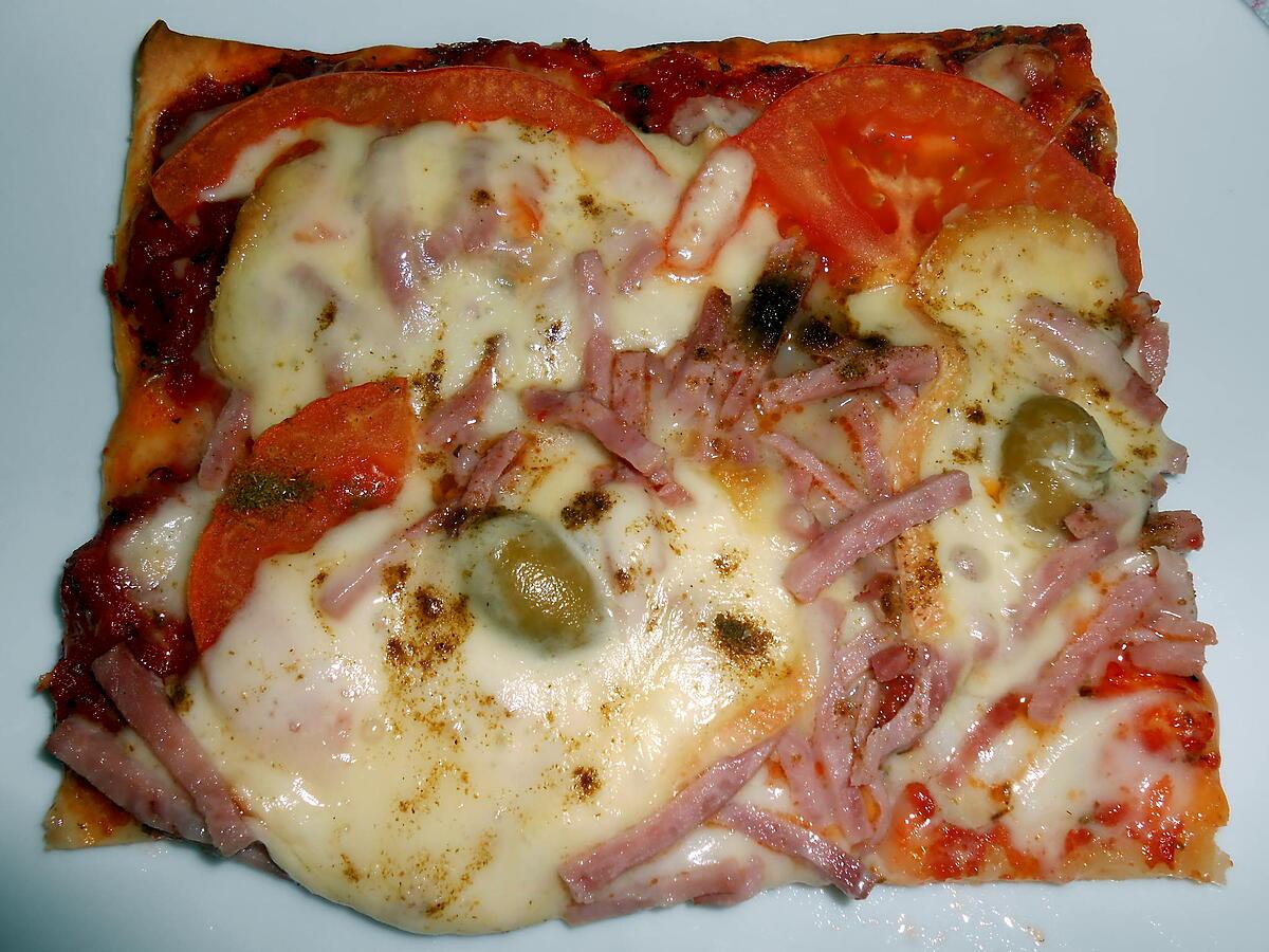 recette PIZZA DUO TOMATE ARTICHAUT/JAMBON MUNSTER