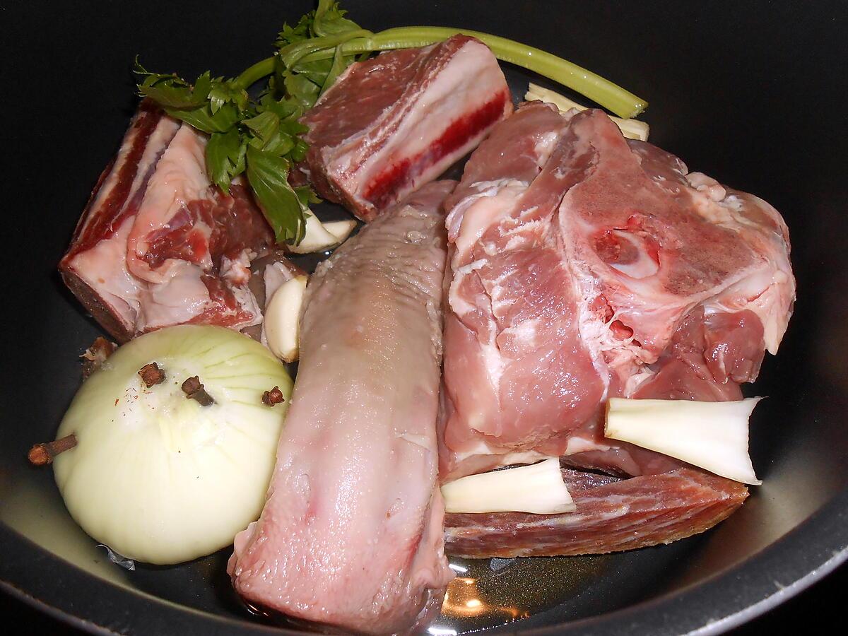 recette POT AU FEU A L'ITALIENNE ET SA SAUCE VERTE