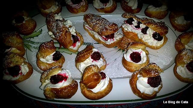 recette Petits Choux à la crème pâtissière, chantilly et framboises