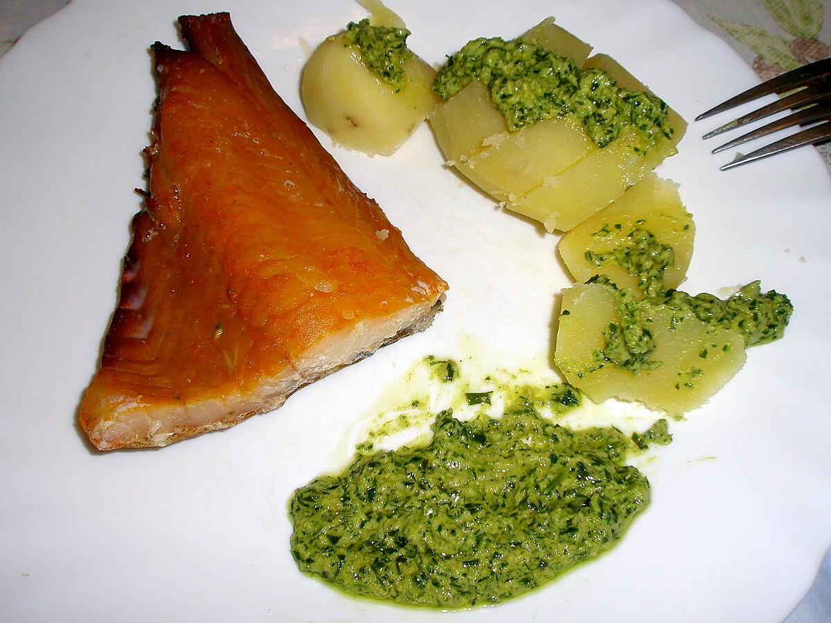 recette Filet de Haddock poché au lait et ses pommes de terre vapeur nappées de pesto de roquette