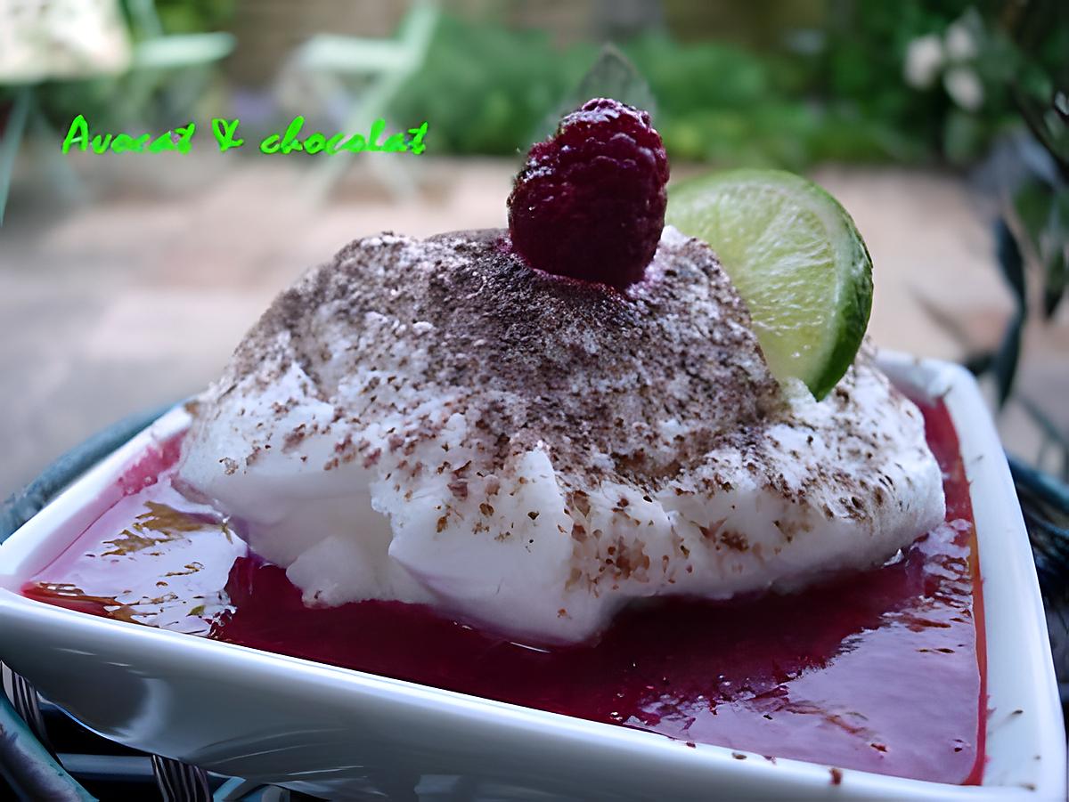 recette ** Nuage meringué ultra  léger & son coulis à la  framboise avec un soupçon de menthe et de citron vert**