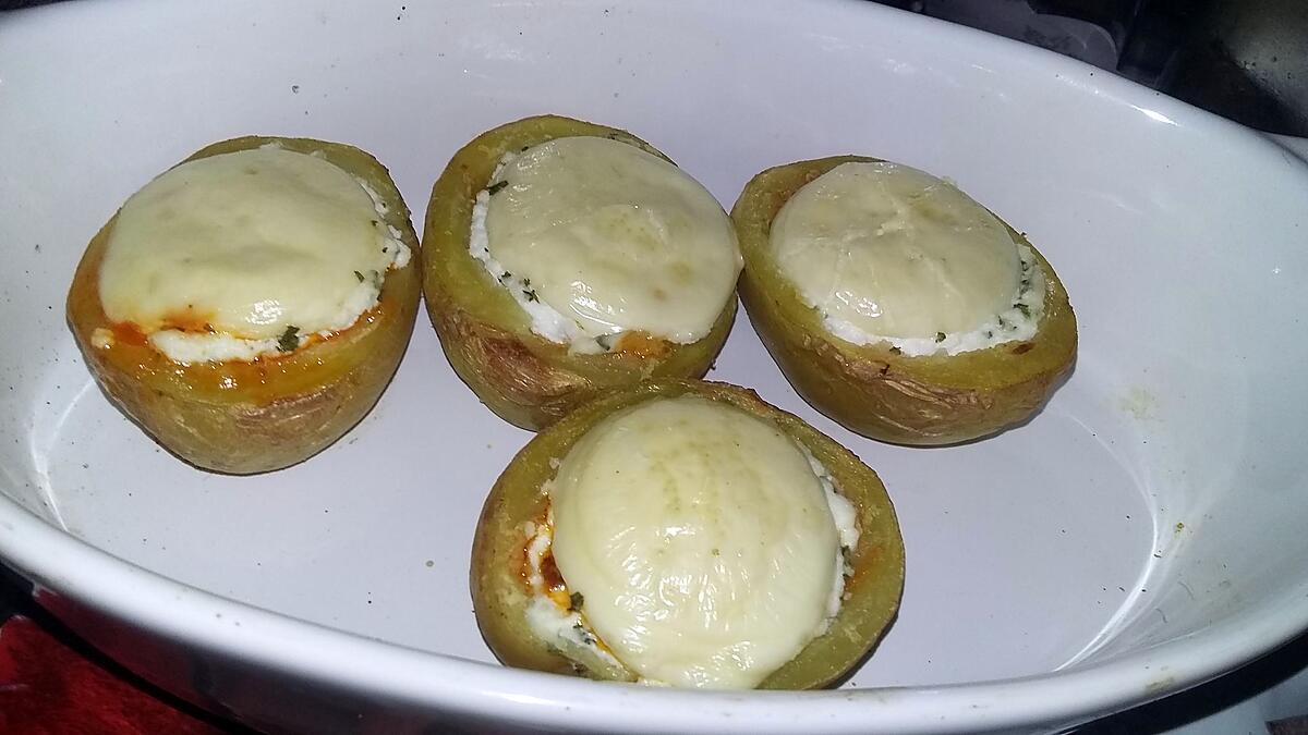 recette Pomme de terre farci ricotta chorizo gratiné au babybel