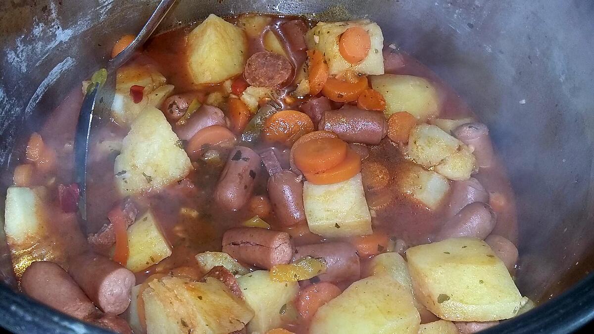 recette Ragoût de pomme de terre au knakis et chorizo