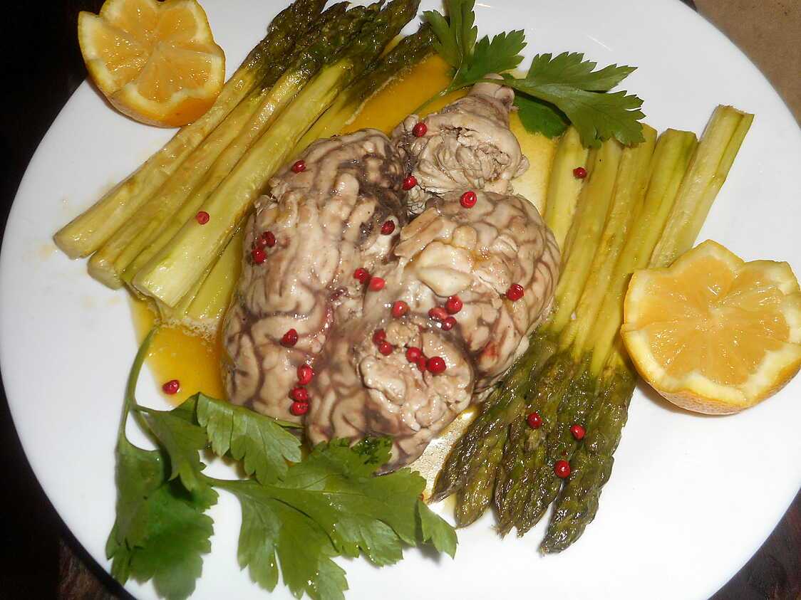 Cervelle de veau aux asperges vertes